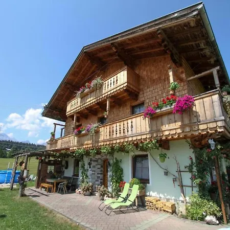 Διαμέρισμα On A Farm With Outdoor Whirlpool Saalfelden